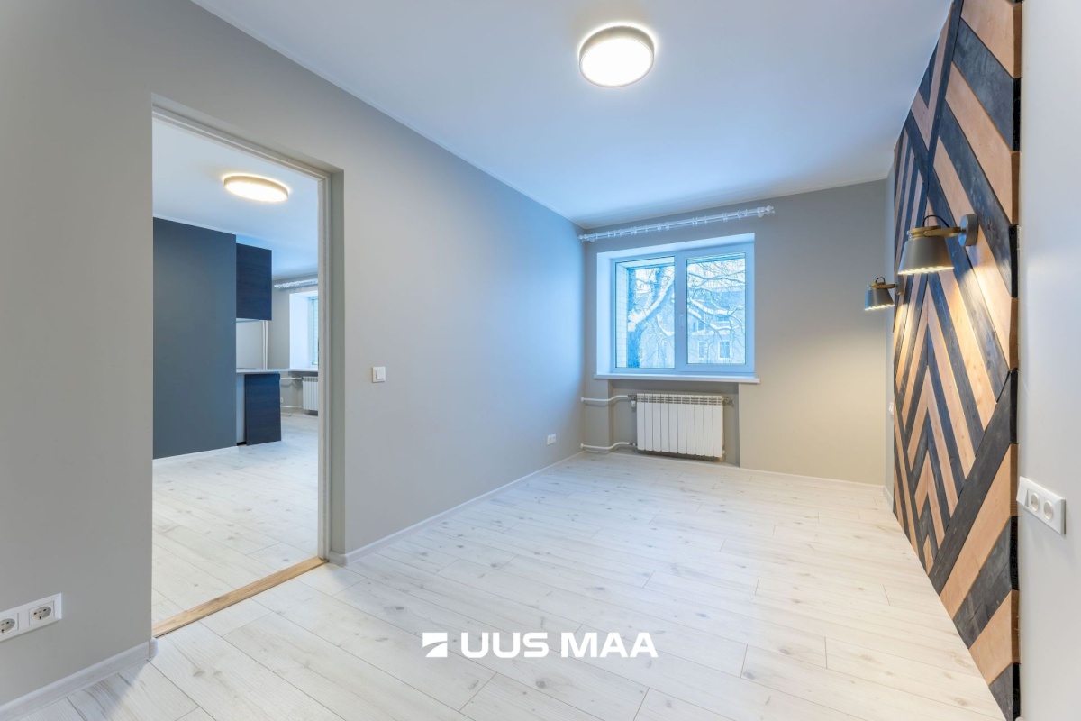 Tapa vald, Tapa linn, Üleviste 12