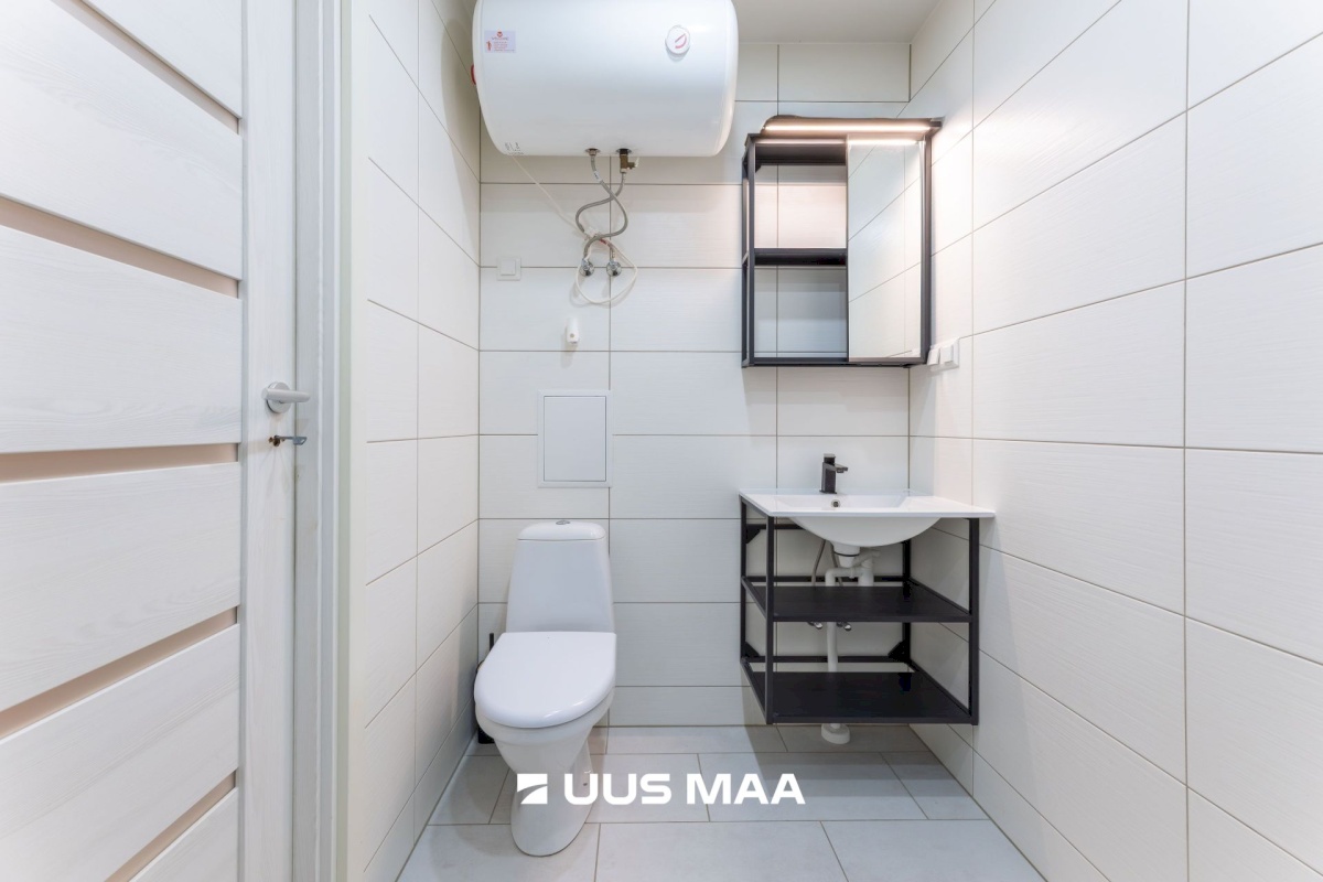 Tapa vald, Tapa linn, Üleviste 12