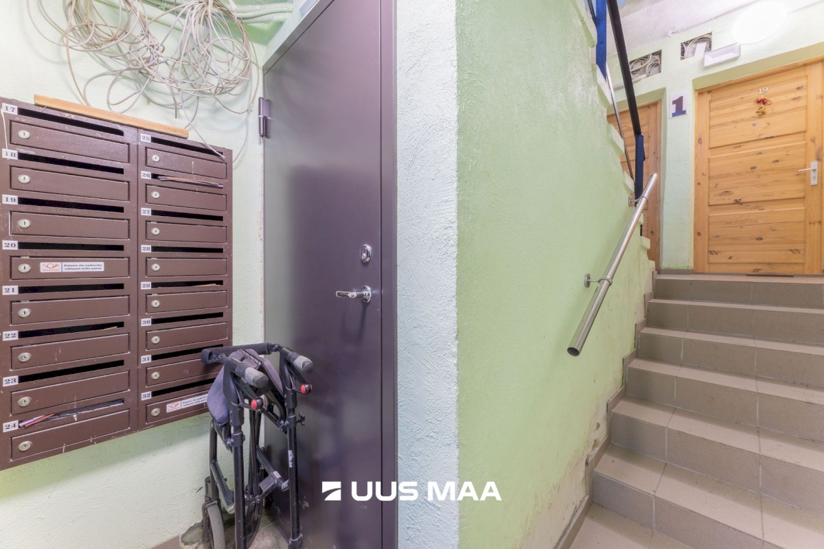 Tapa vald, Tapa linn, Üleviste 12