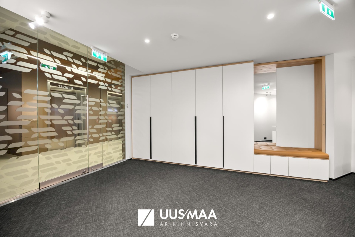 Tallinn, Kesklinna linnaosa, Viru väljak 2