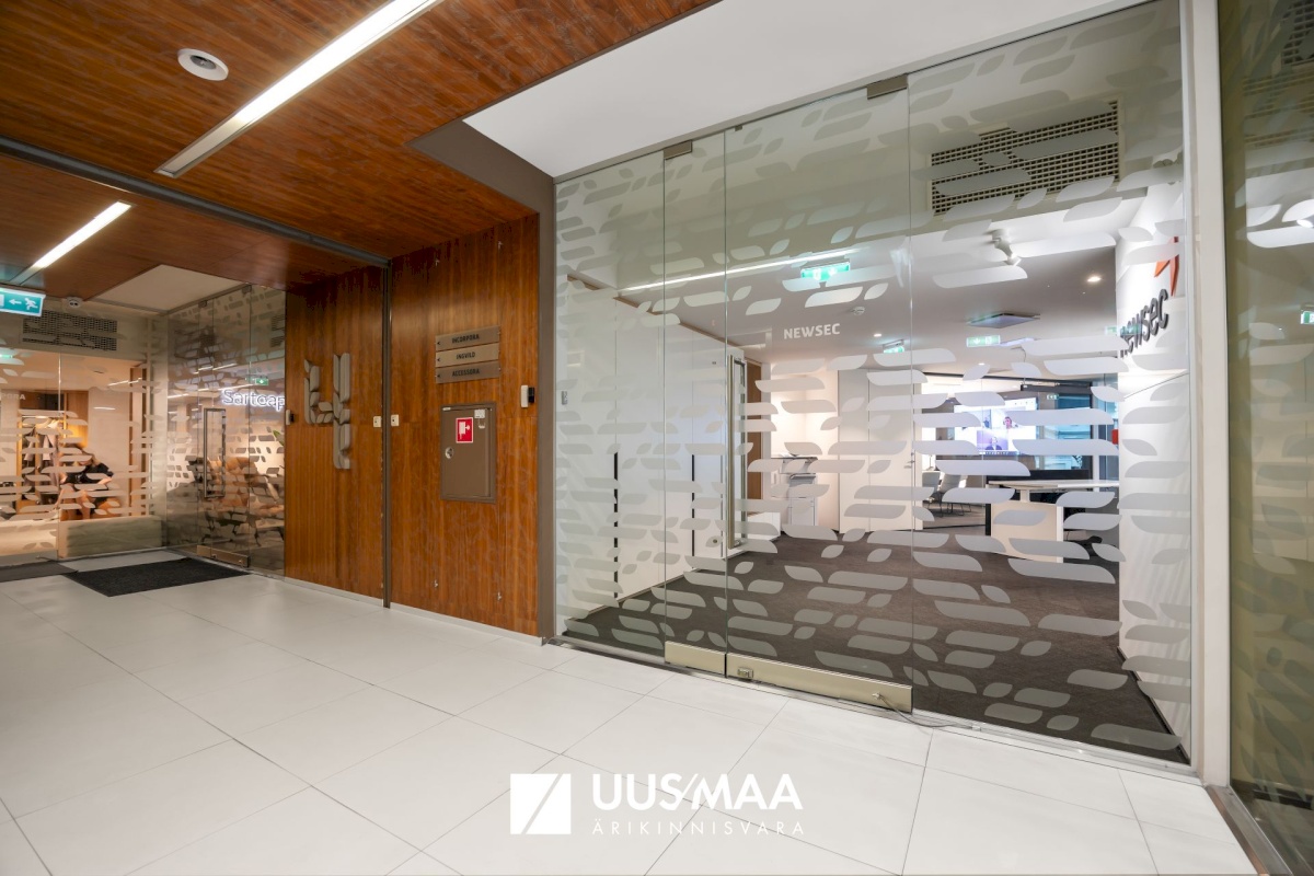 Tallinn, Kesklinna linnaosa, Viru väljak 2