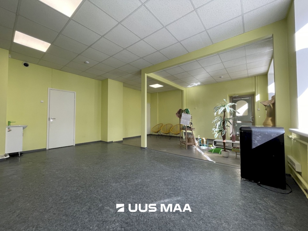 Pärnu linn, Pärnu linn, Kesklinn, Akadeemia 7