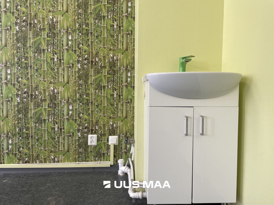 Pärnu linn, Pärnu linn, Kesklinn, Akadeemia 7