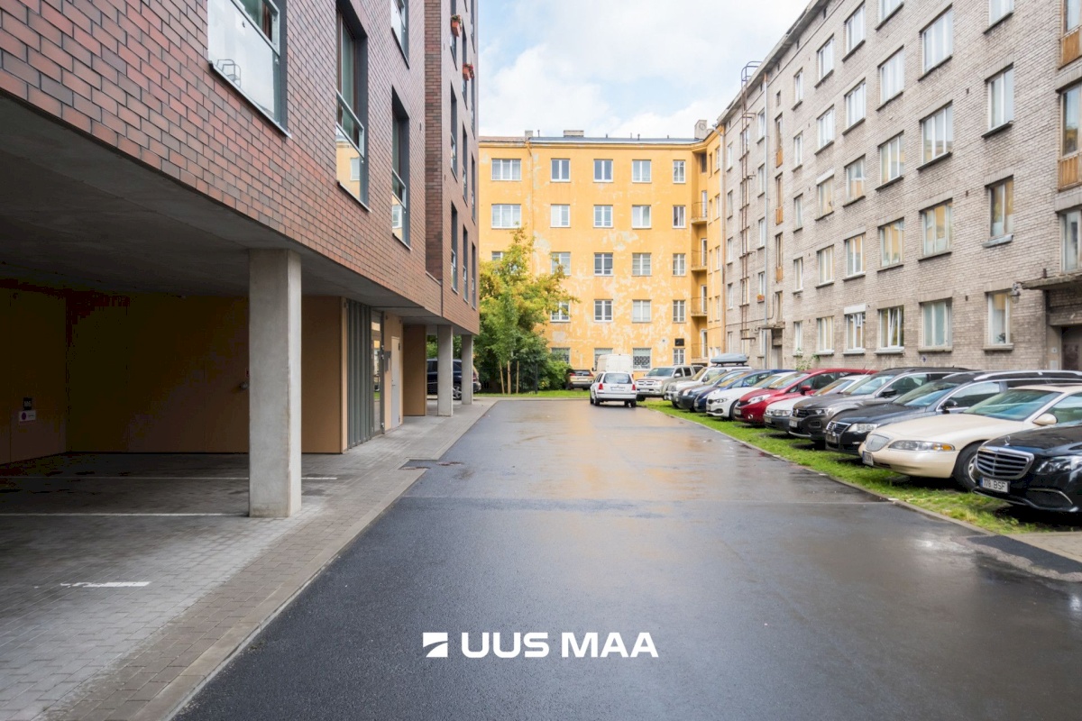 Tallinn, Kesklinna linnaosa, Pronksi 6a