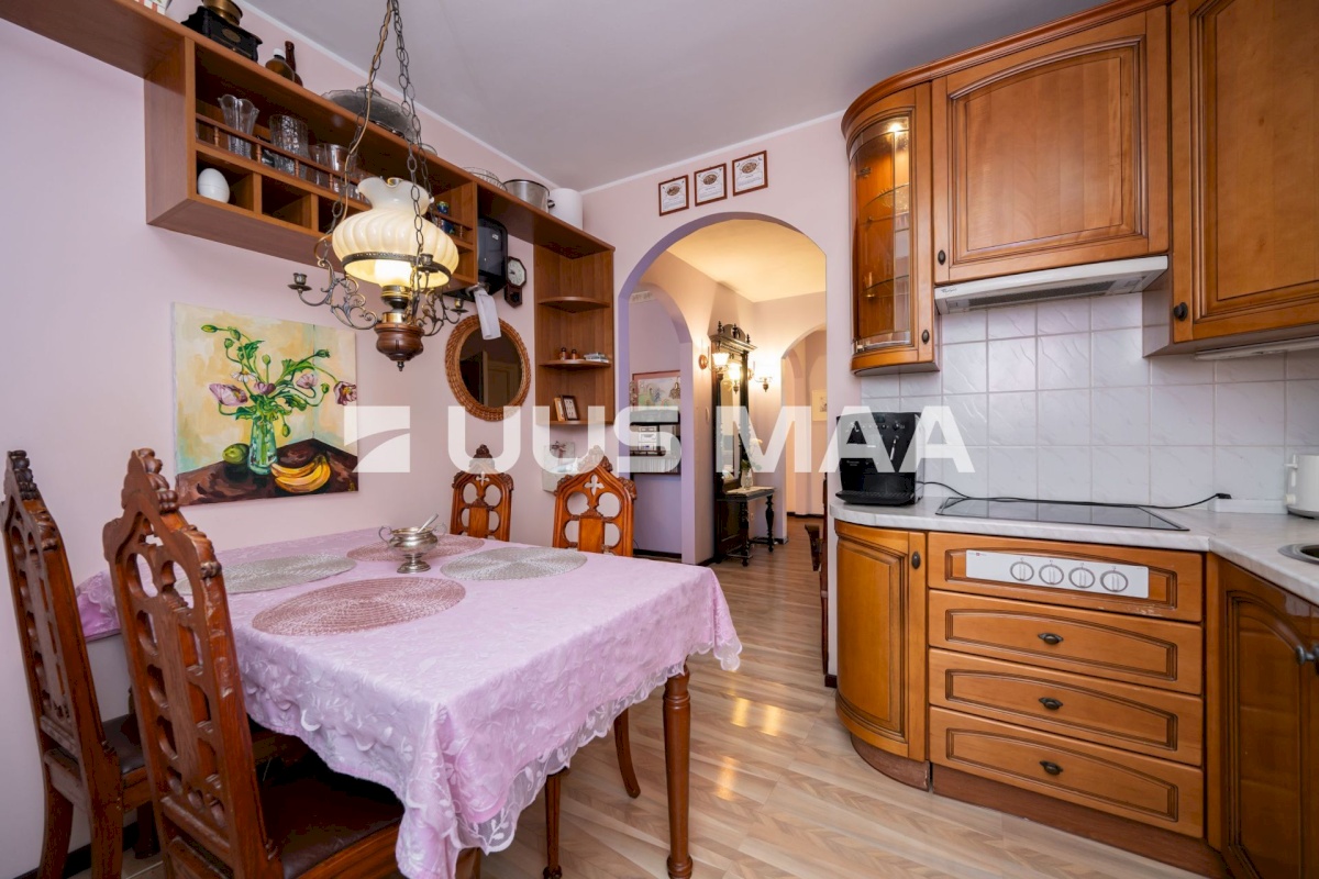 Saue vald, Laagri alevik, Redise 9