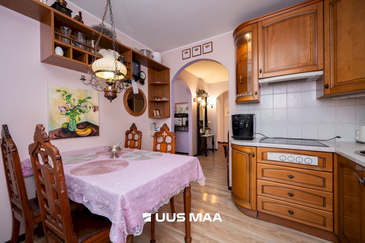 Saue vald, Laagri alevik, Redise 9