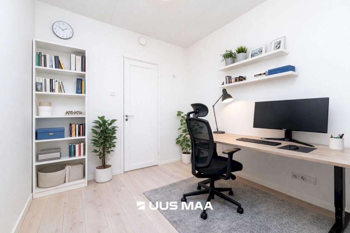 Tallinn, Mustamäe linnaosa, Päevalille 8