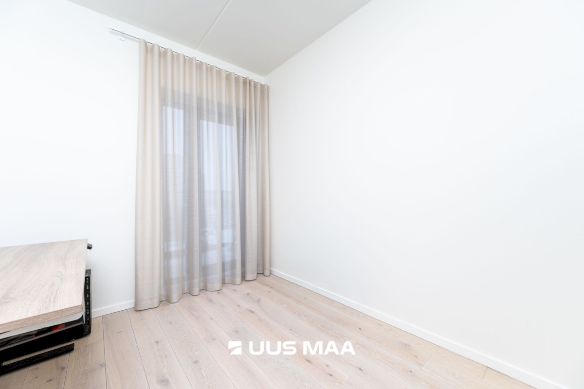 Tallinn, Mustamäe linnaosa, Päevalille 8