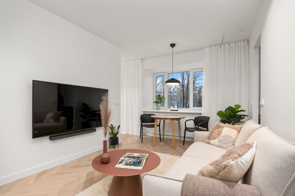 Tallinn, Lasnamäe linnaosa, Sikupilli, Pallasti 10