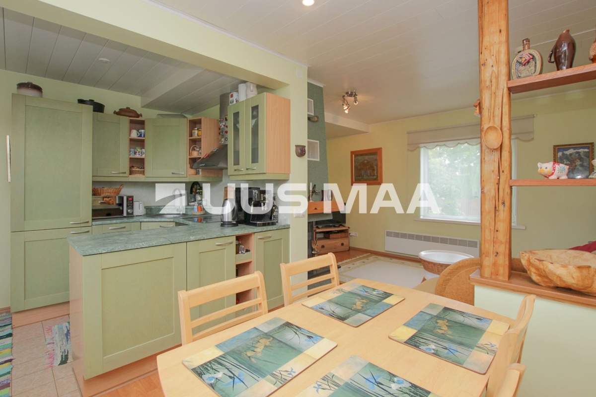 Pärnu linn, Pärnu linn, Rannarajoon, Karusselli tn 82