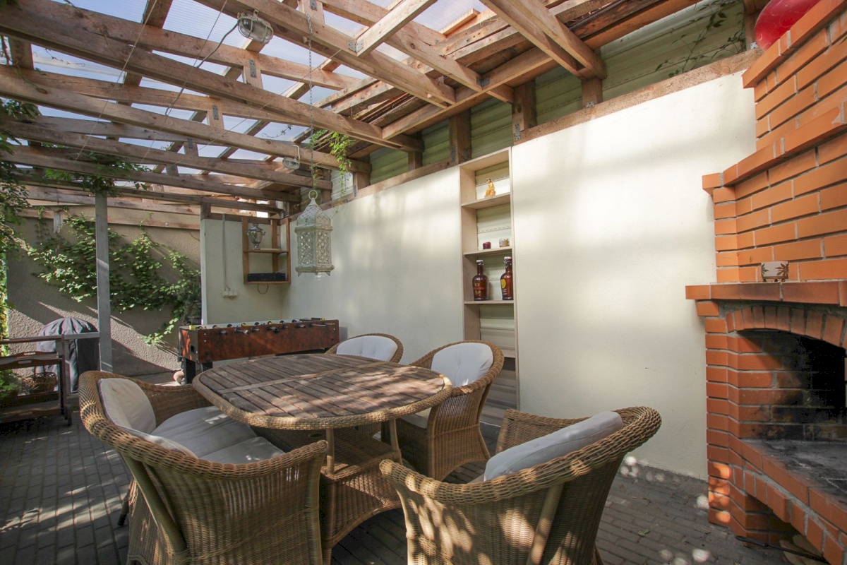 Pärnu linn, Pärnu linn, Rannarajoon, Karusselli tn 82