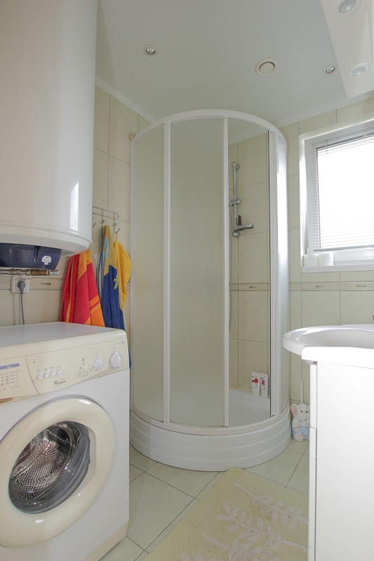 Pärnu linn, Pärnu linn, Rannarajoon, Karusselli tn 82