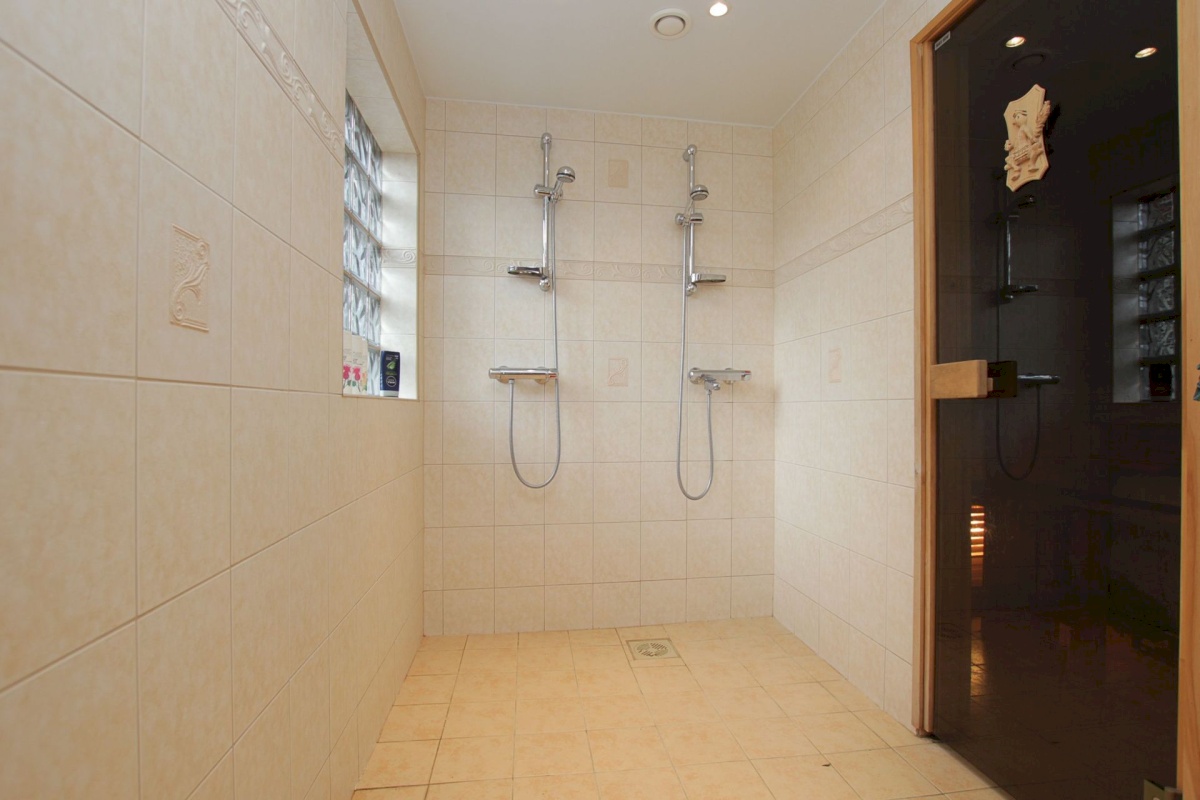 Pärnu linn, Pärnu linn, Rannarajoon, Karusselli tn 82