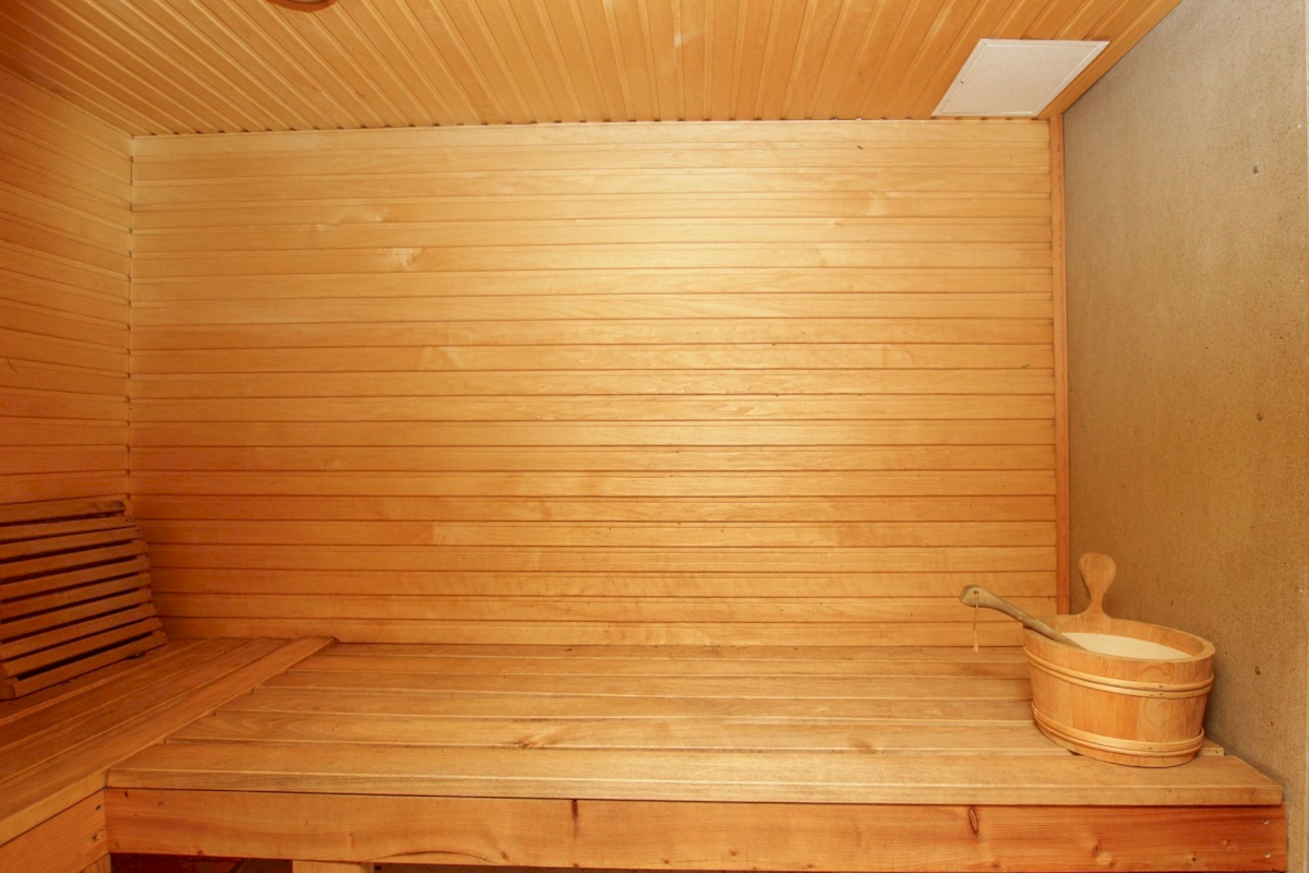 Pärnu linn, Pärnu linn, Rannarajoon, Karusselli tn 82