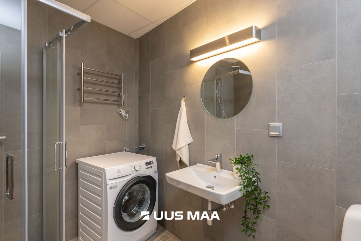 Tallinn, Kesklinna linnaosa, Südalinn, Tartu mnt 18