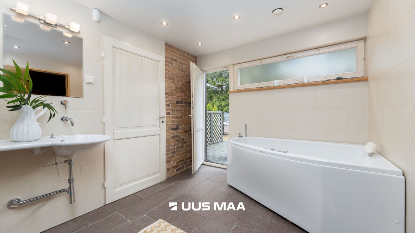 Harku vald, Suurupi küla, Kasevälja tee 4