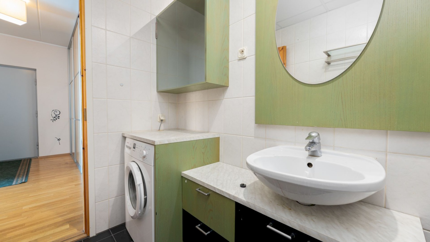 Tallinn, Mustamäe linnaosa, Kadaka pst 169b