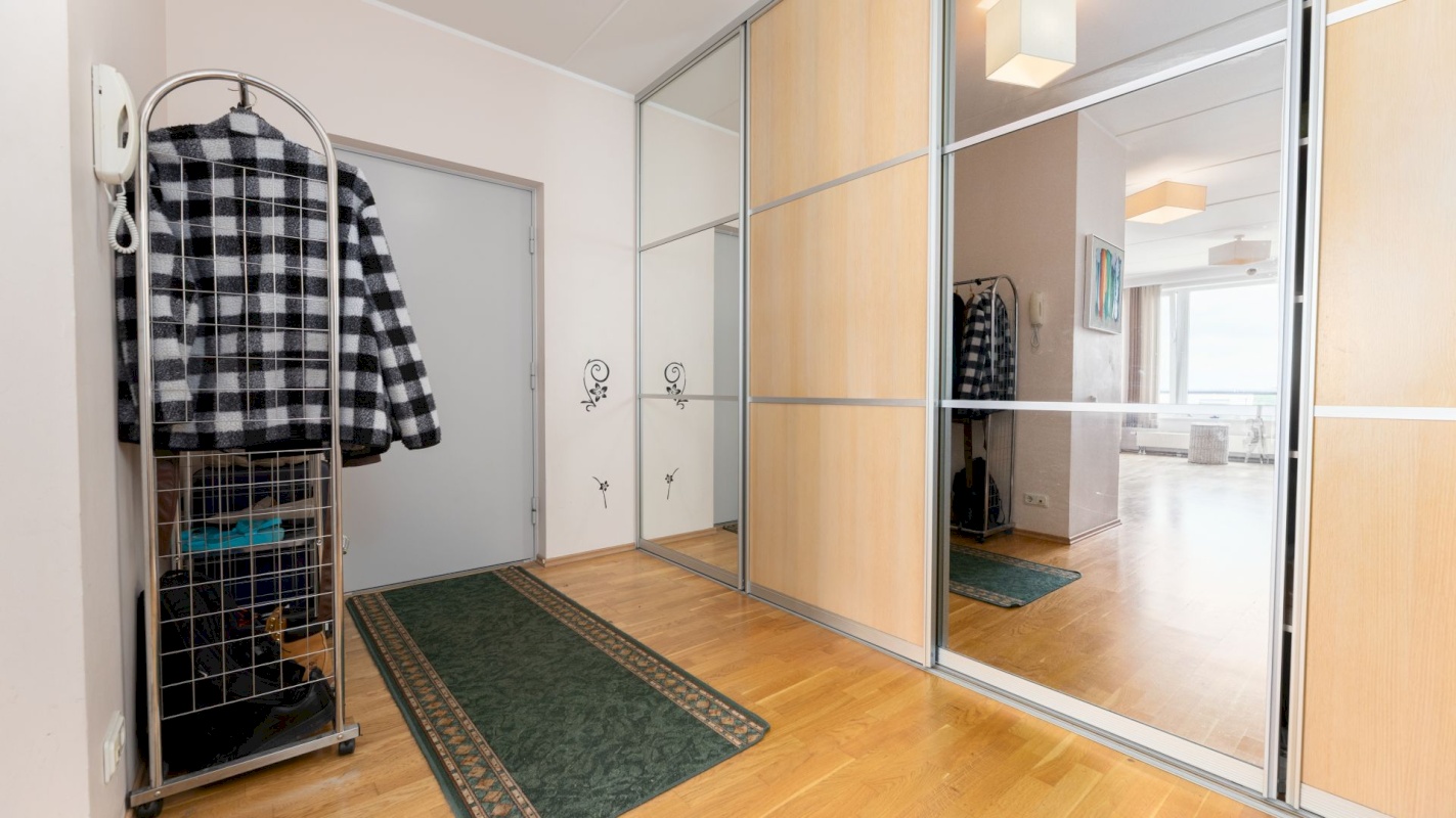 Tallinn, Mustamäe linnaosa, Kadaka pst 169b