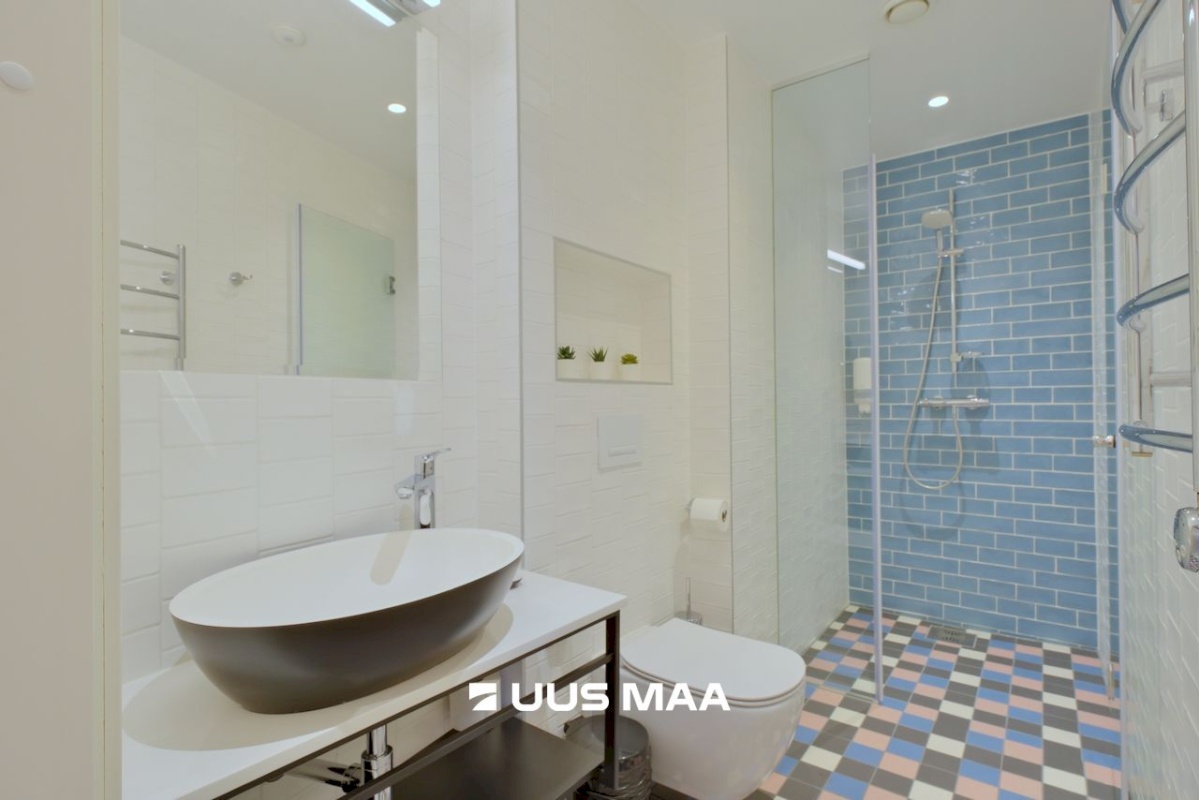 Tallinn, Kesklinna linnaosa, Südalinn, Pärnu mnt 17