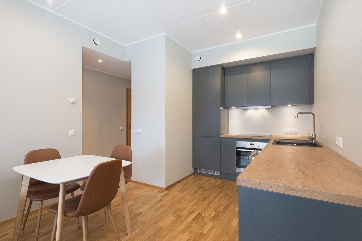 Rae vald, Peetri alevik, Sinilille tee 2/3