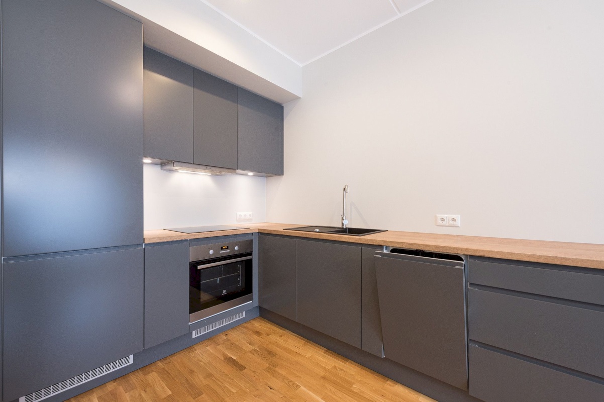 Rae vald, Peetri alevik, Sinilille tee 2/3