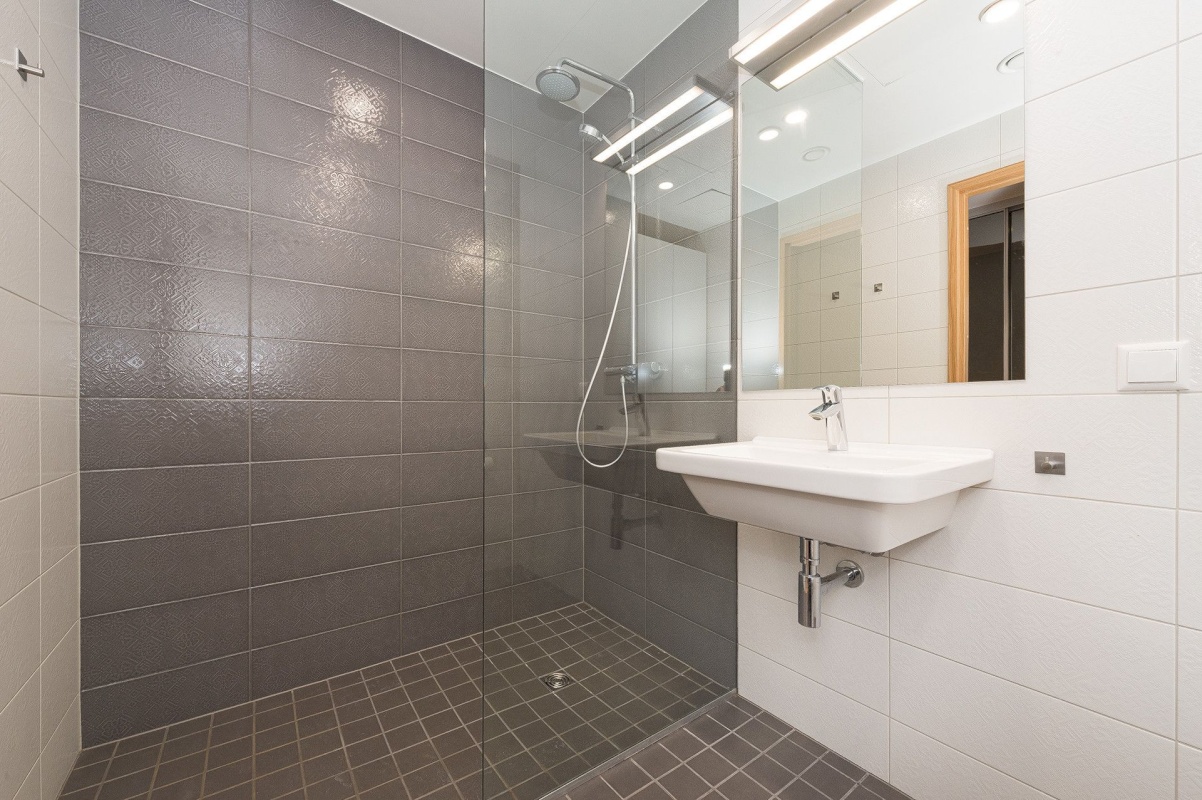 Rae vald, Peetri alevik, Sinilille tee 2/3