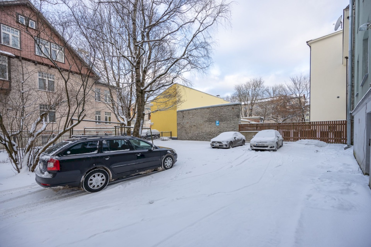 Tallinn, Kesklinna linnaosa, Kadriorg, Tina 20