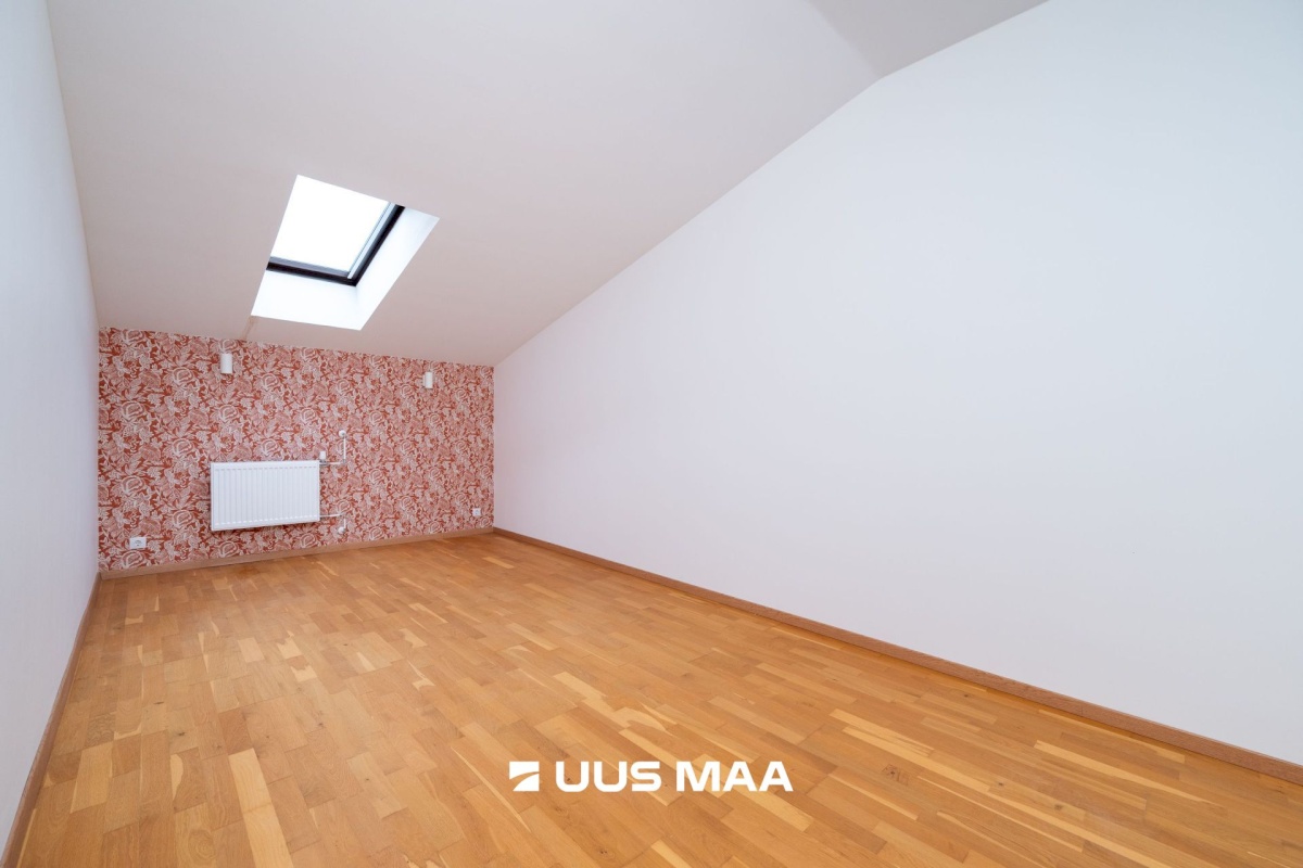 Tallinn, Lasnamäe linnaosa, Peterburi tee 4