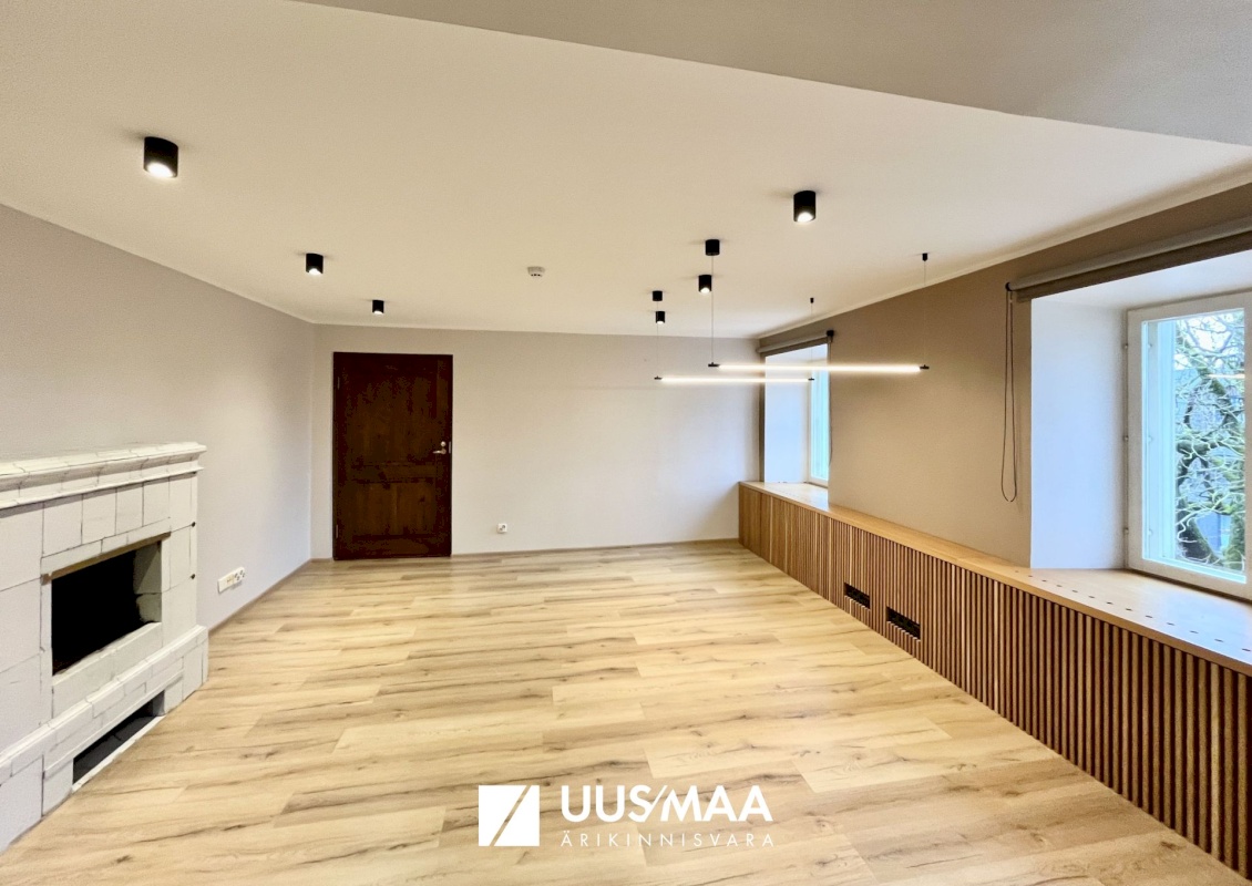 Tallinn, Kesklinna linnaosa, Tõnismägi 9