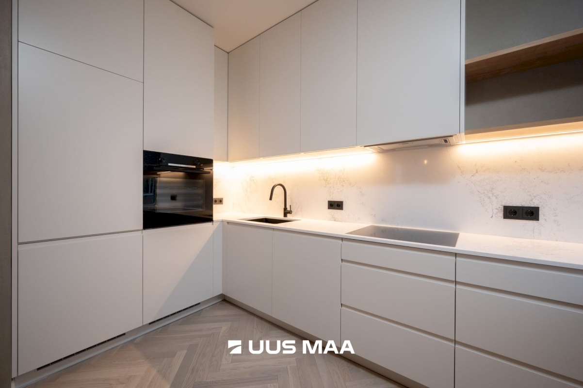 Tallinn, Kesklinna linnaosa, Narva mnt 2