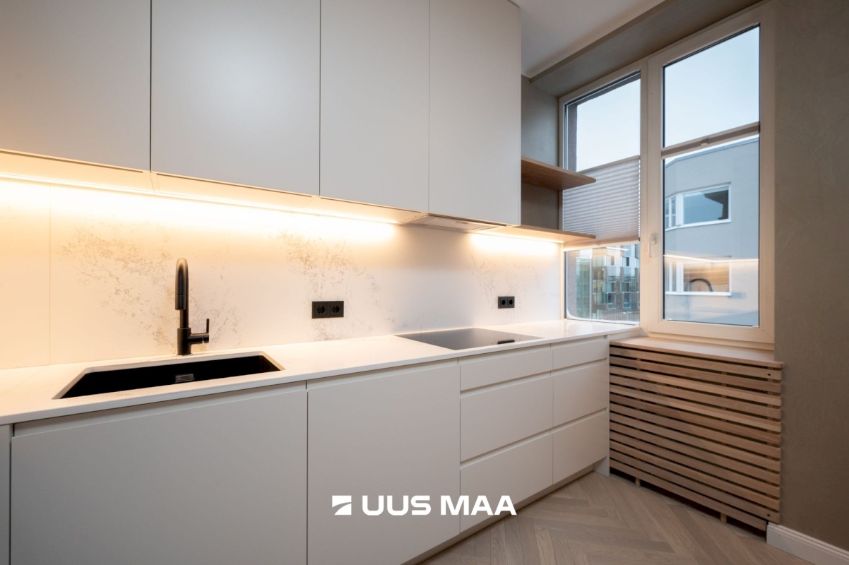 Tallinn, Kesklinna linnaosa, Narva mnt 2