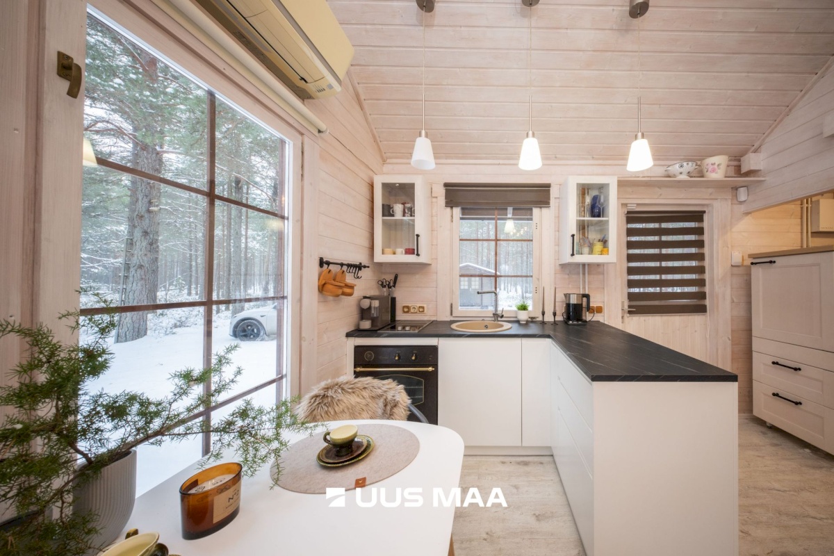 Lääne-Nigula vald, Elbiku küla/Ölbäck, Roosta tee Johanna