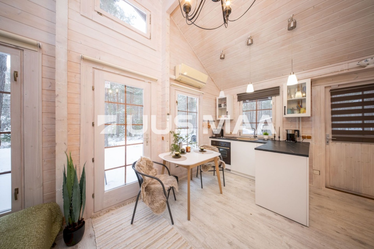 Lääne-Nigula vald, Elbiku küla/Ölbäck, Roosta tee Johanna