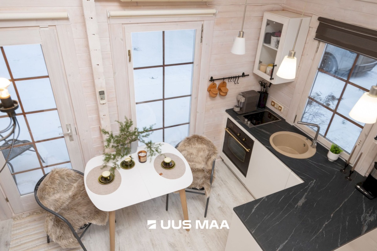 Lääne-Nigula vald, Elbiku küla/Ölbäck, Roosta tee Johanna