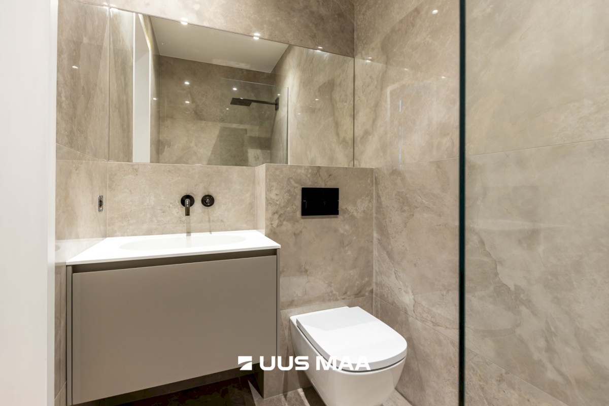 Tallinn, Kesklinna linnaosa, Vanalinna, Lai tn 13