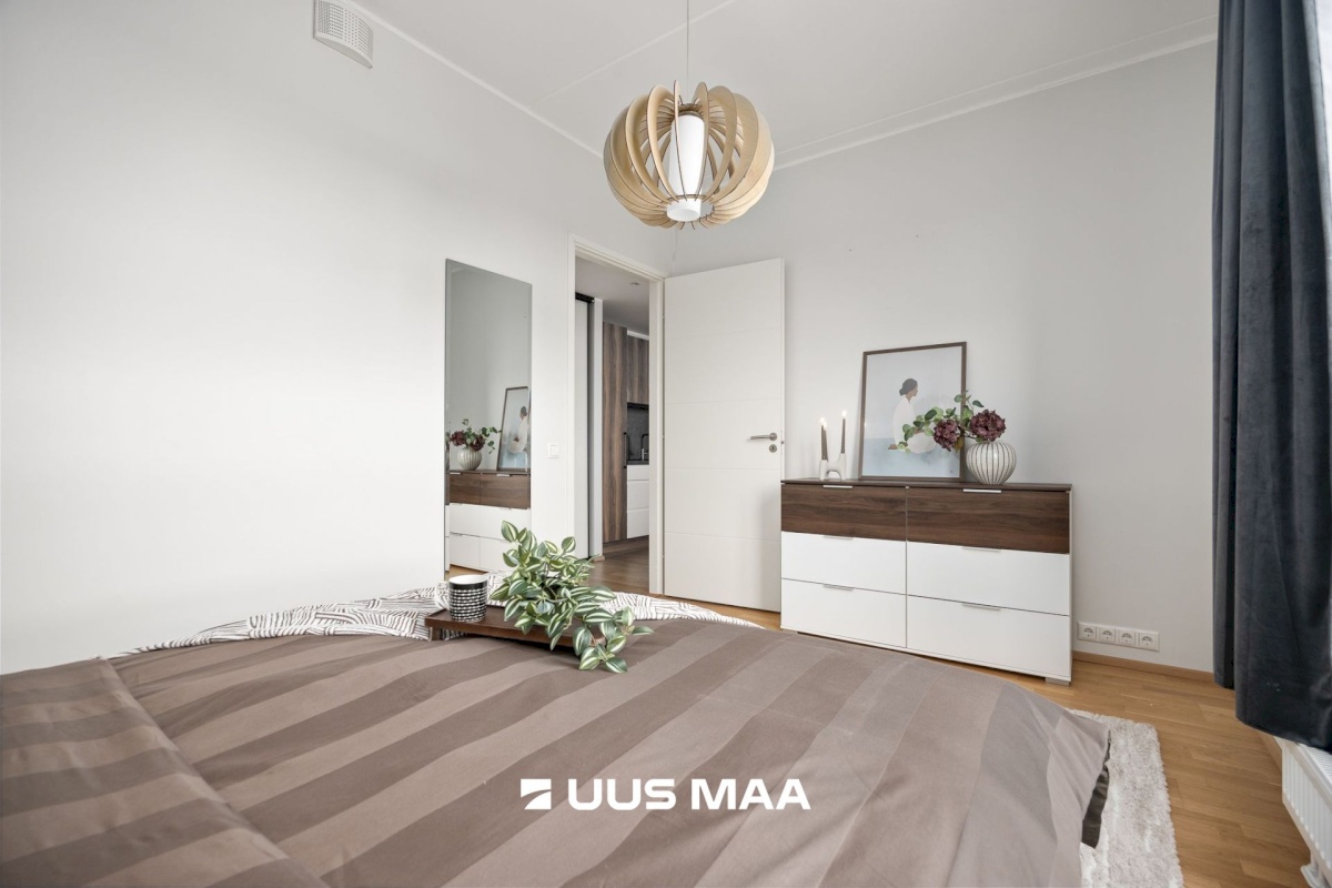 Tallinn, Kesklinna linnaosa, Pärnu mnt 126