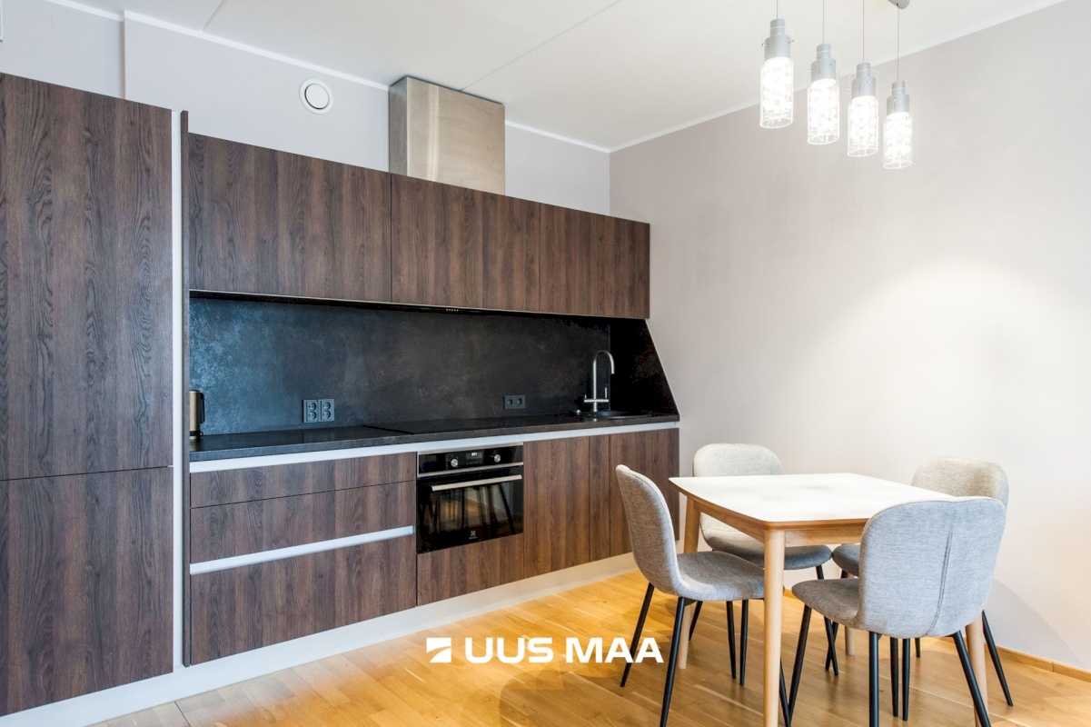 Tallinn, Haabersti linnaosa, Pikaliiva, Noorkuu 8