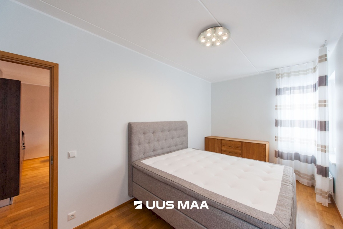 Tallinn, Haabersti linnaosa, Pikaliiva, Noorkuu 8