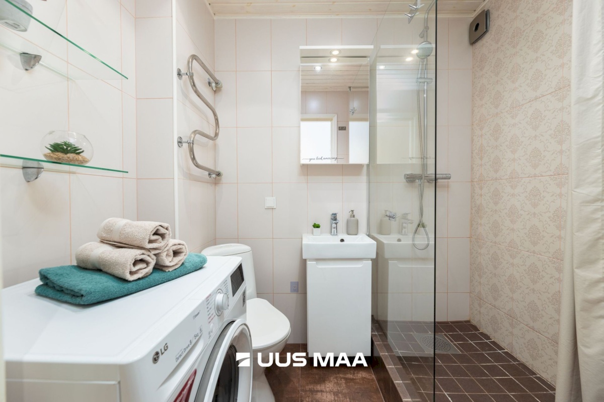 Tallinn, Mustamäe linnaosa, A.H. Tammsaare tee 63