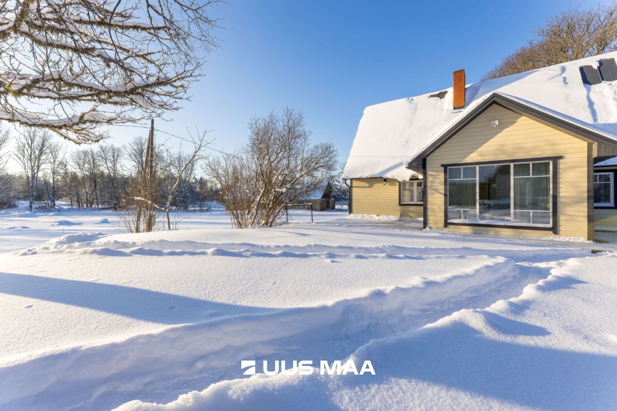 Tapa vald, Karkuse küla, Mõisaõue