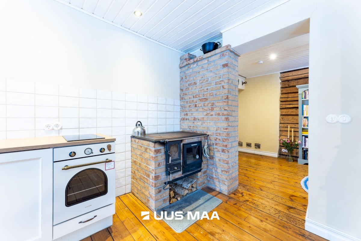 Tapa vald, Karkuse küla, Mõisaõue