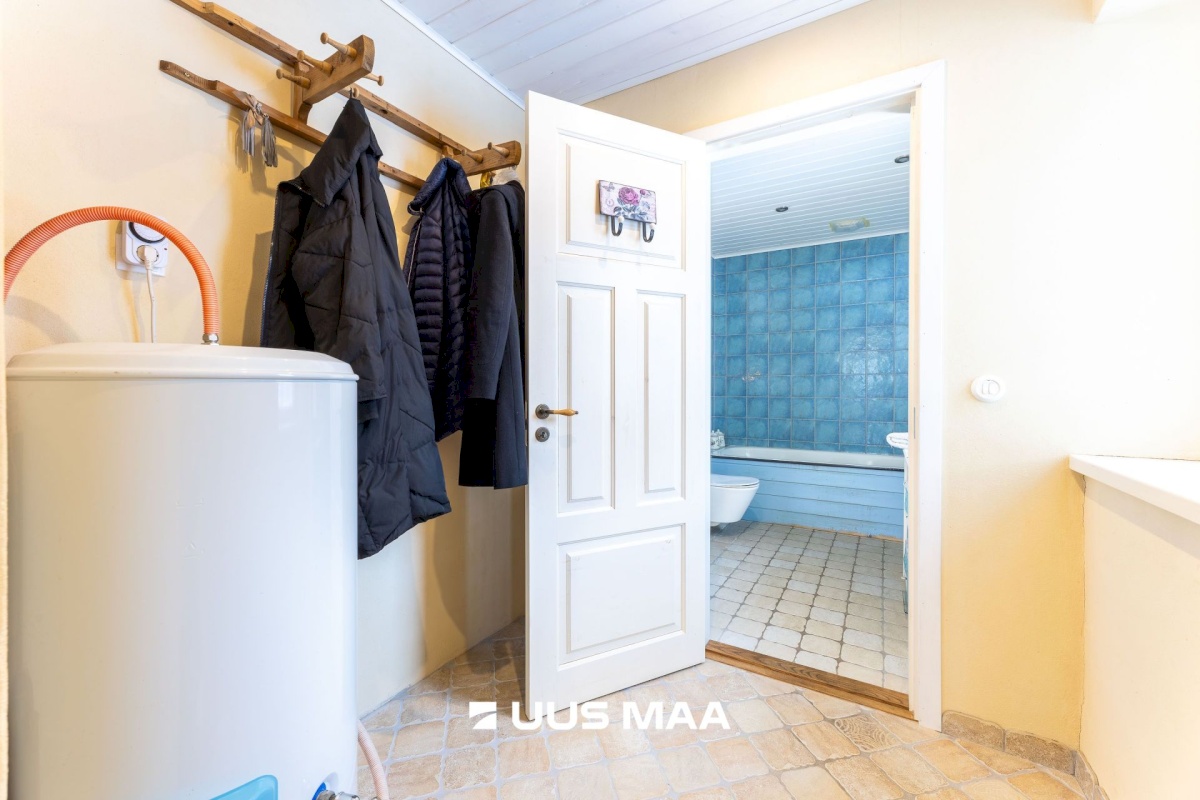 Tapa vald, Karkuse küla, Mõisaõue