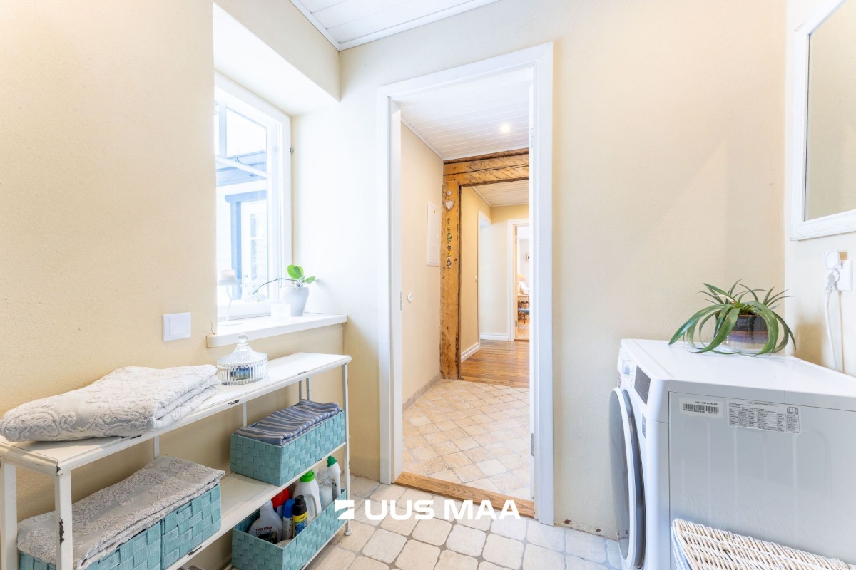 Tapa vald, Karkuse küla, Mõisaõue