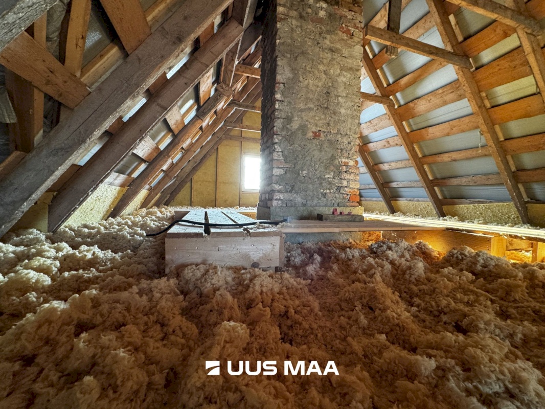 Tapa vald, Karkuse küla, Mõisaõue