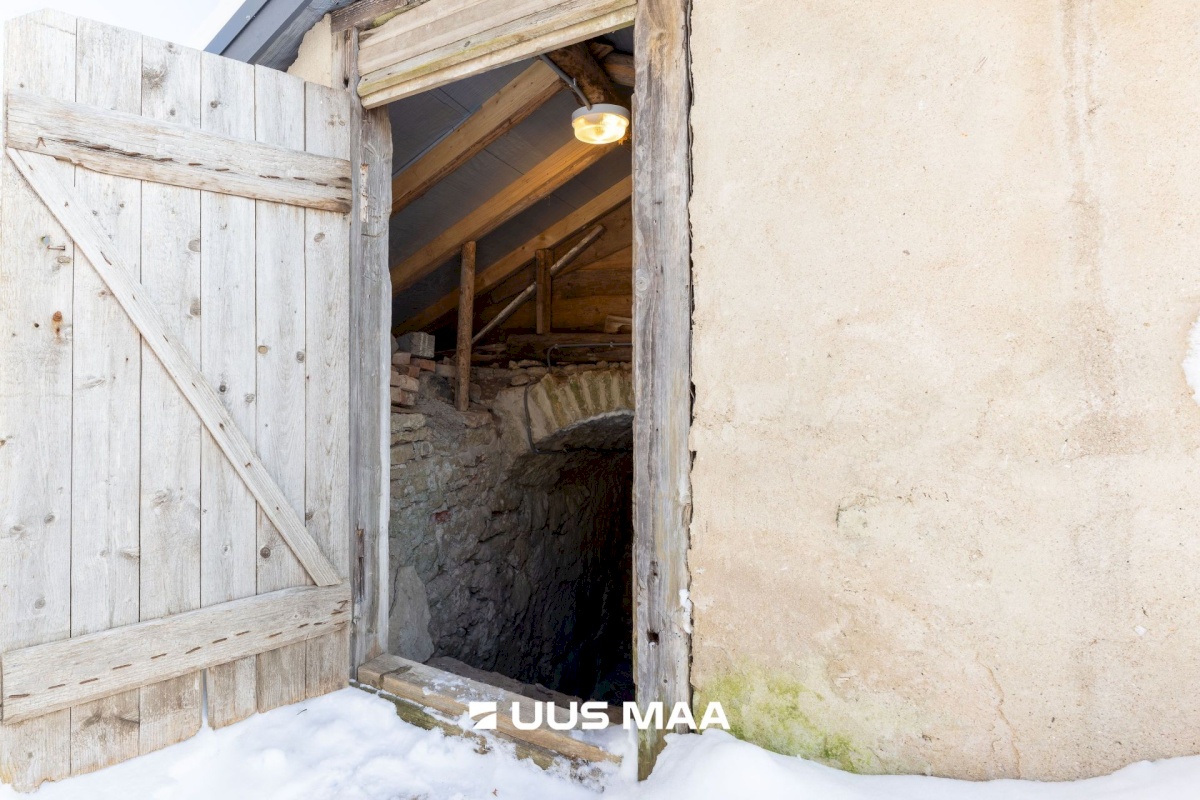 Tapa vald, Karkuse küla, Mõisaõue