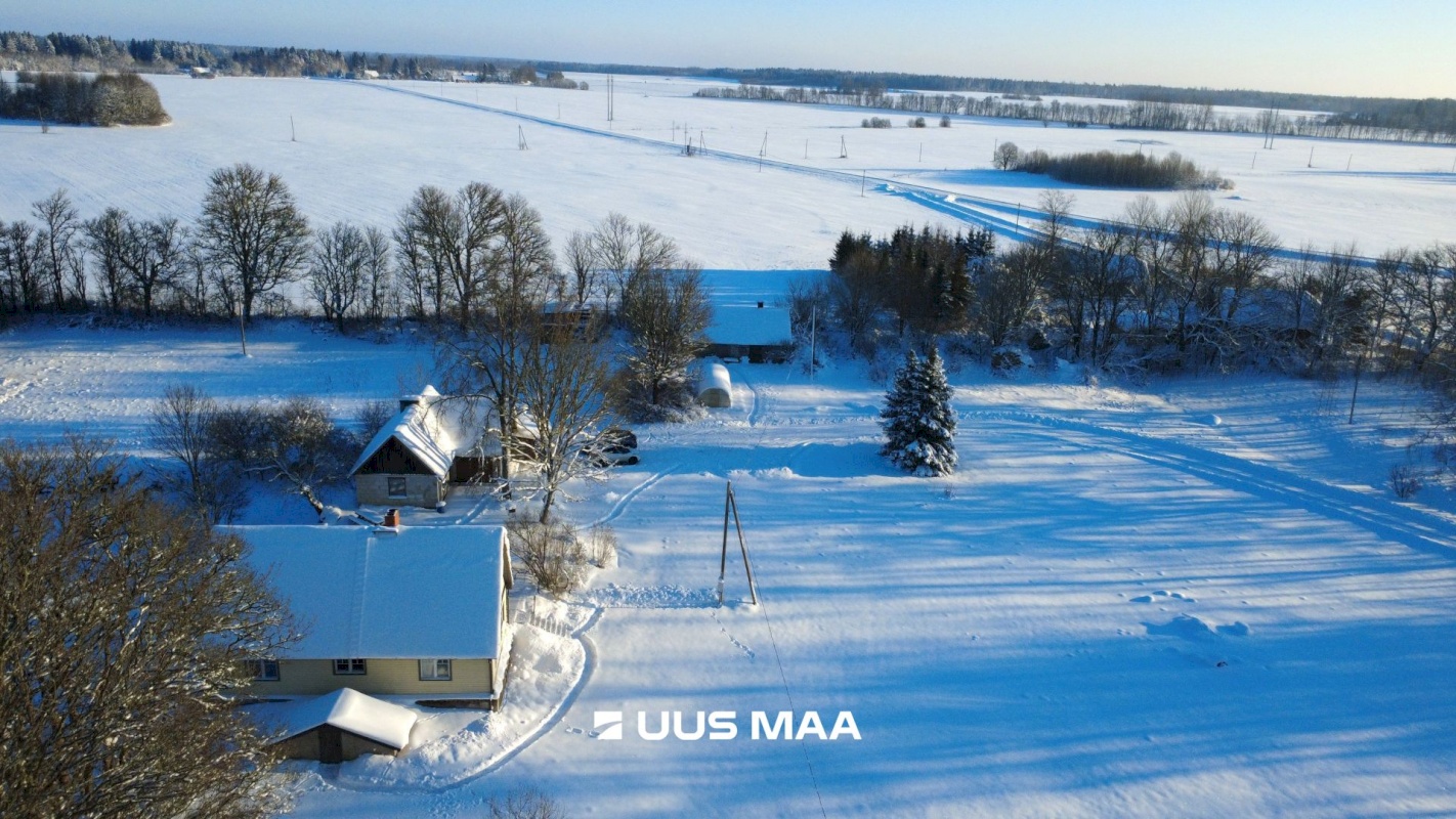 Tapa vald, Karkuse küla, Mõisaõue