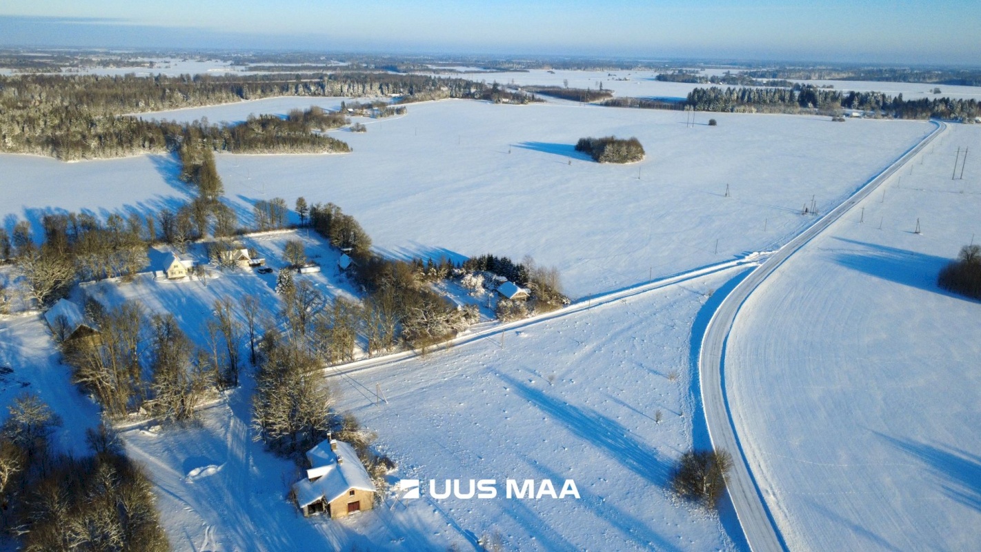 Tapa vald, Karkuse küla, Mõisaõue