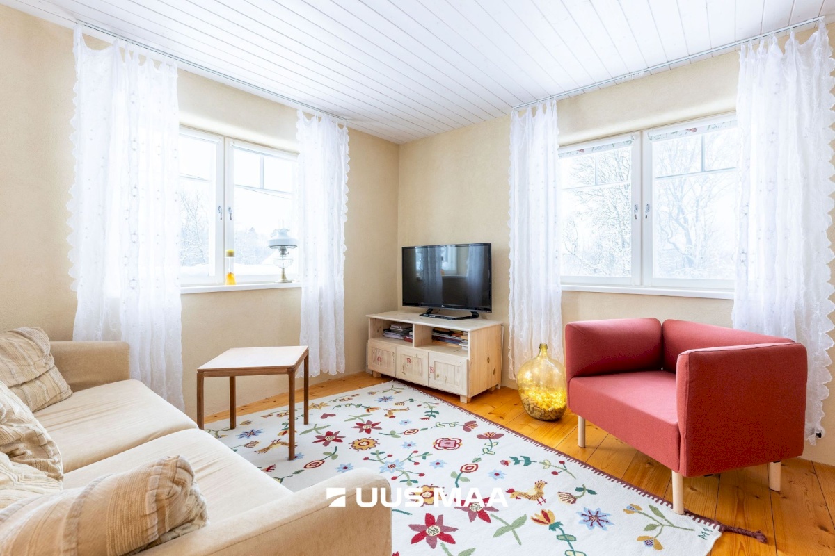 Tapa vald, Karkuse küla, Mõisaõue