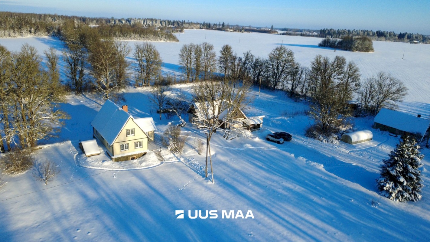 Tapa vald, Karkuse küla, Mõisaõue