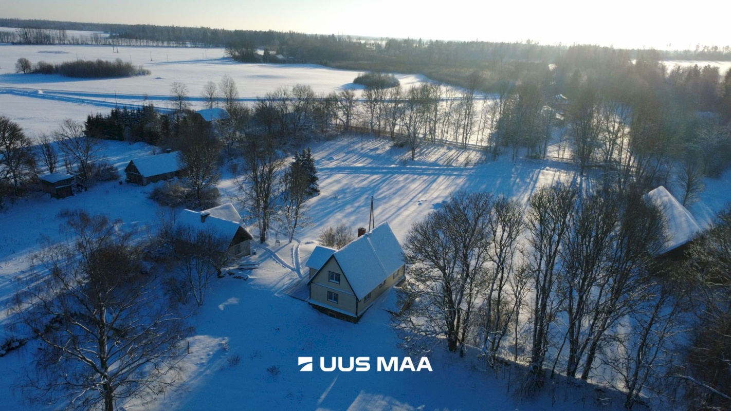 Tapa vald, Karkuse küla, Mõisaõue